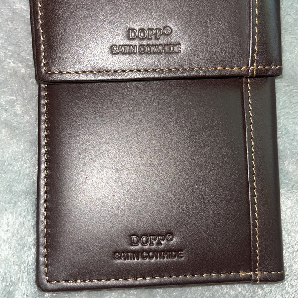 Dopp passport case - Picture 5 of 6